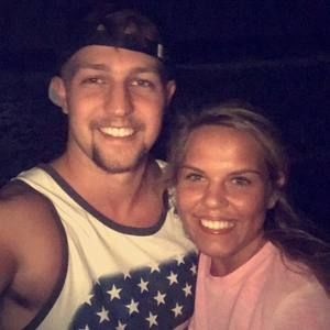 Meet your Posher, Casey